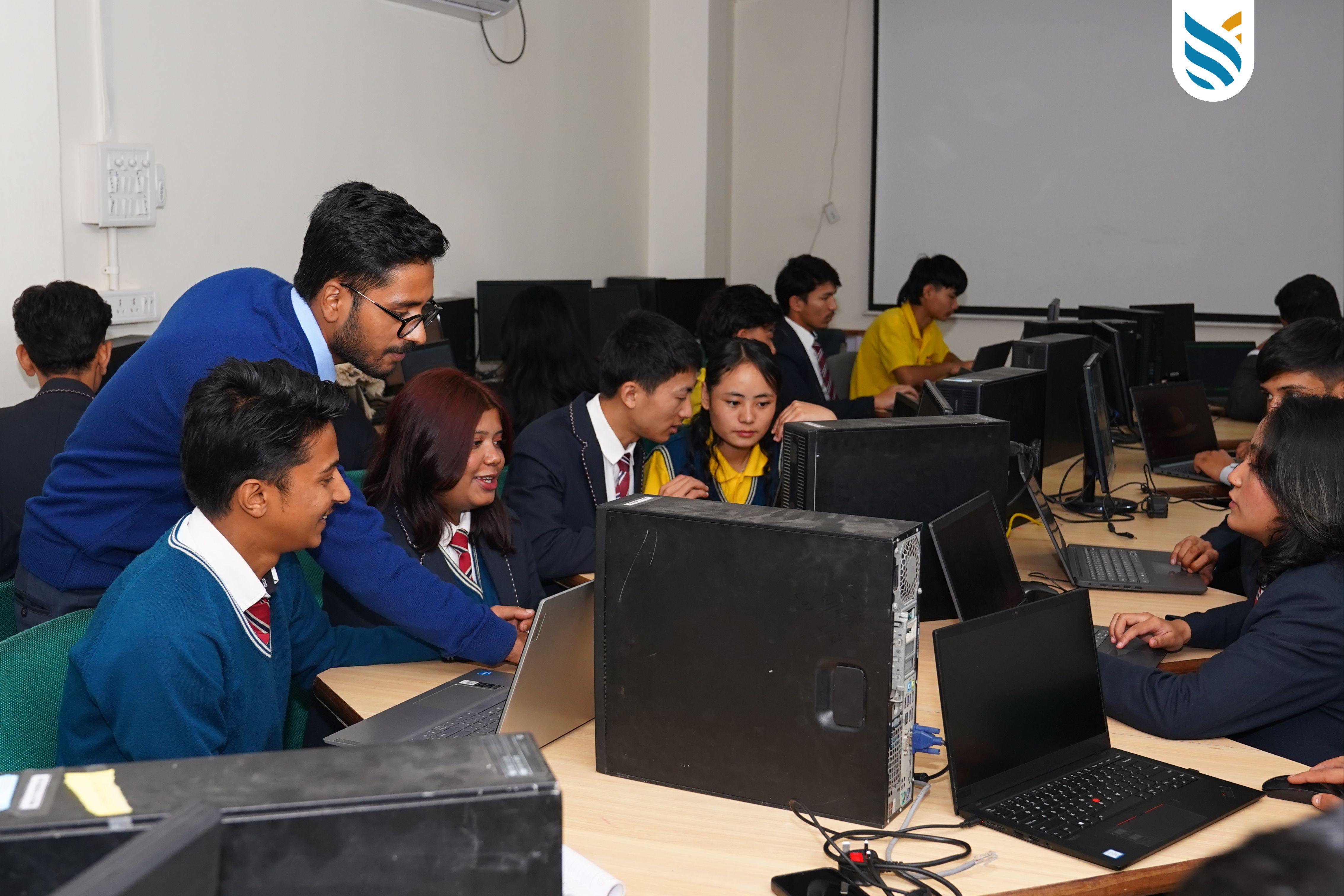 B.Tech vs B.Sc vs BCA: Which Course Should You Choose After 12th?