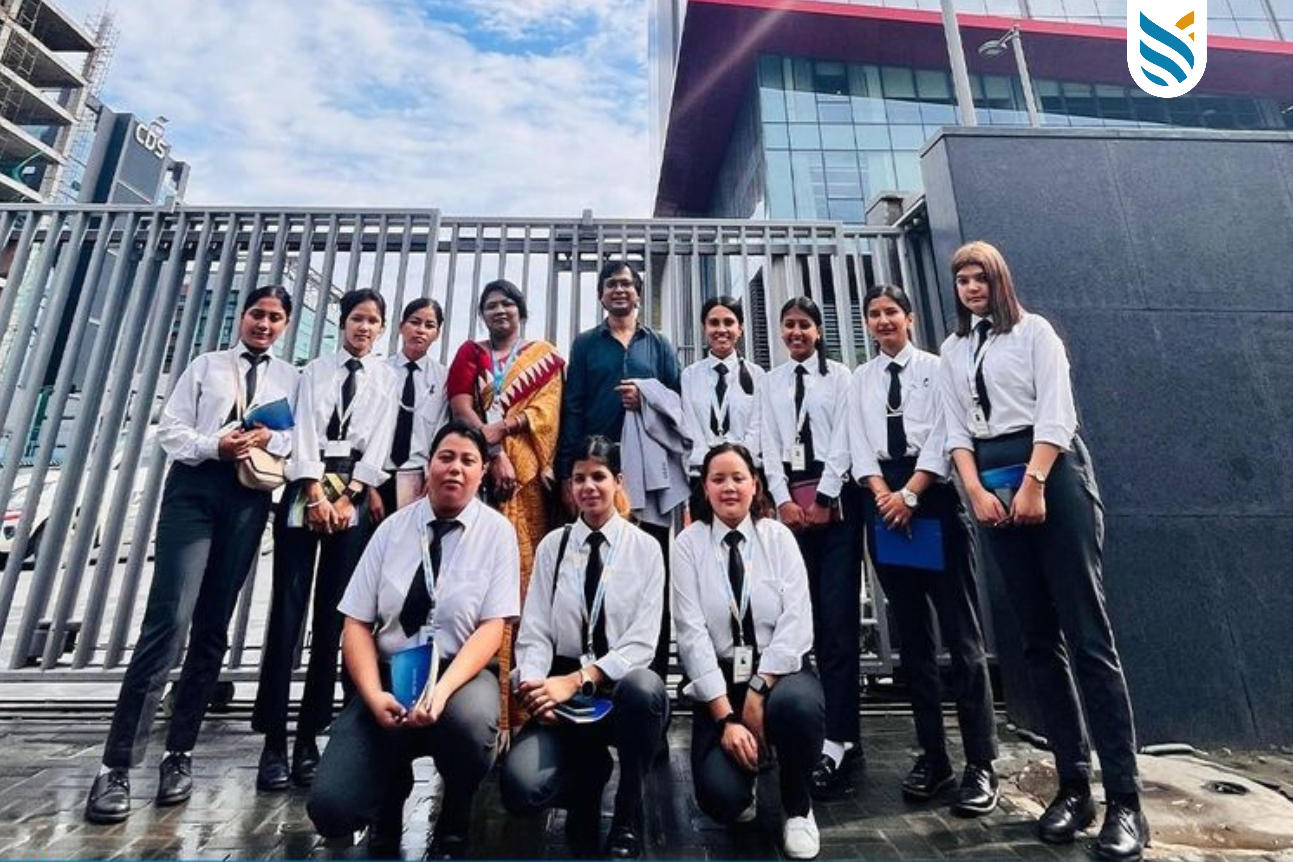 Experience and Explore: Skill Electives and Field Trips at Medhavi Skills University