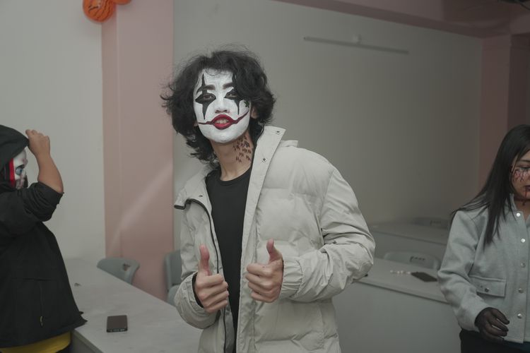 bg