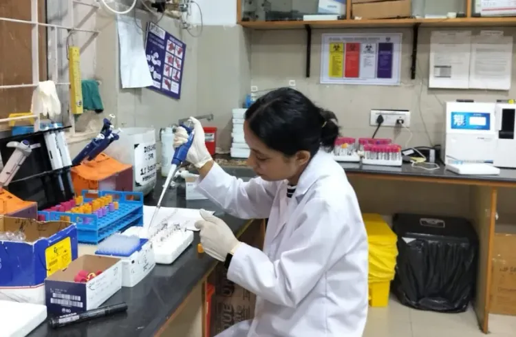 Student assisting in operation theatre