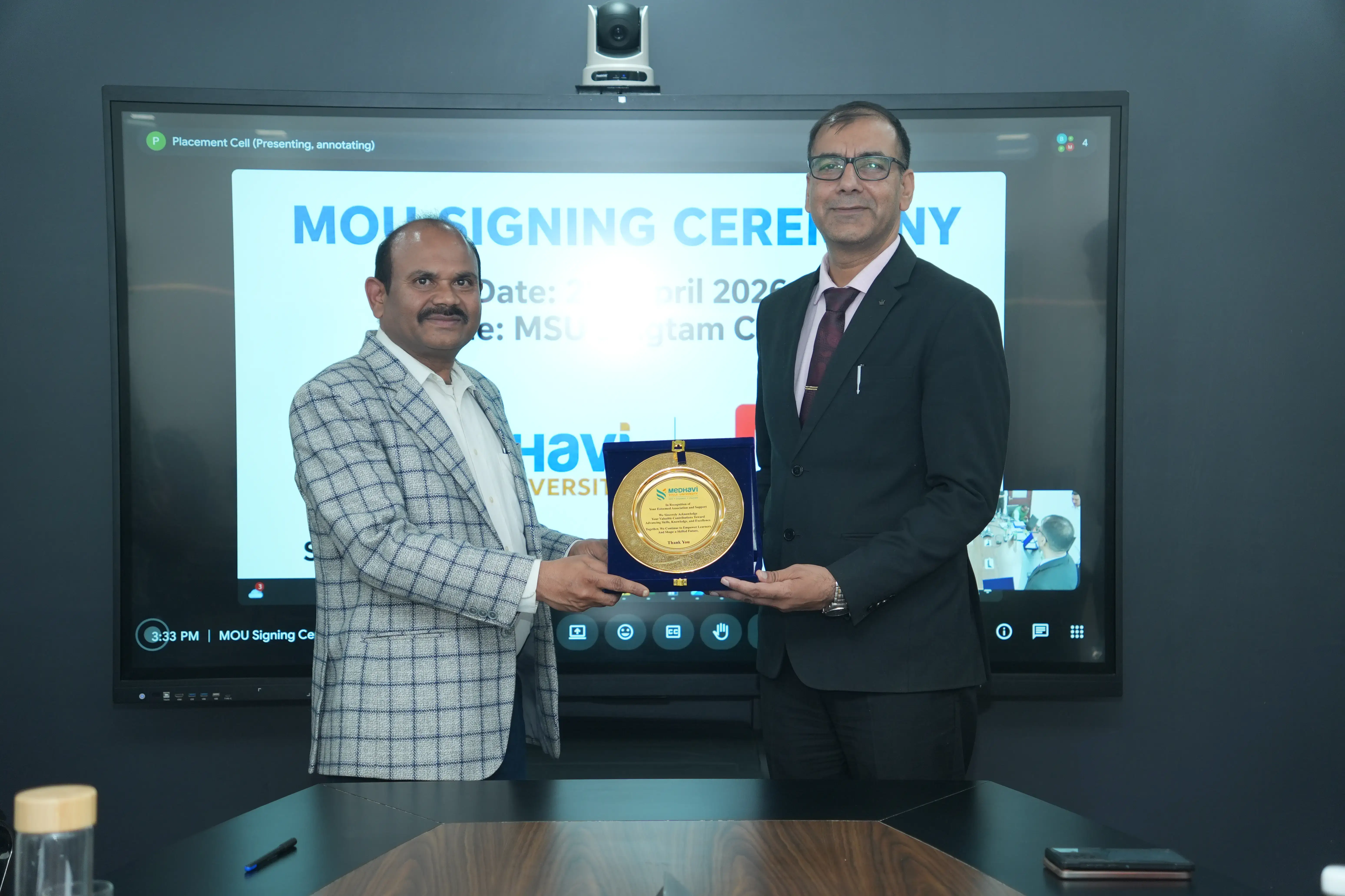 MoU signing between Medhavi Skill University and STPI