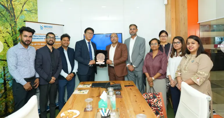 Strategic discussion with Shri. Vanlal Thlana