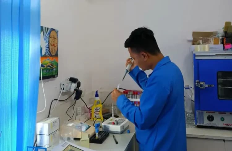 Mingma Topden Bhutia at Kasturi Diagnostic, Namchi